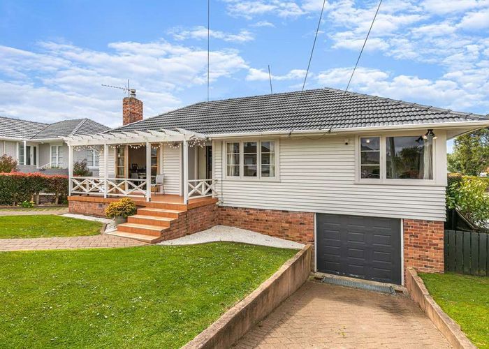  at 10 Paddington Street, Glen Innes, Auckland