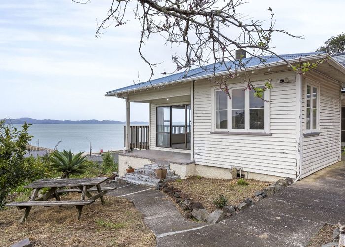  at 2 Carlton Crescent, Maraetai, Auckland