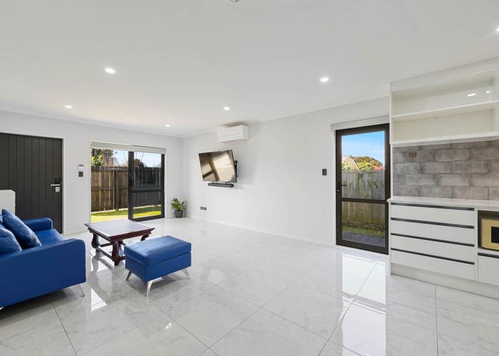 at 8/68 Huia Road, Papatoetoe, Manukau City, Auckland
