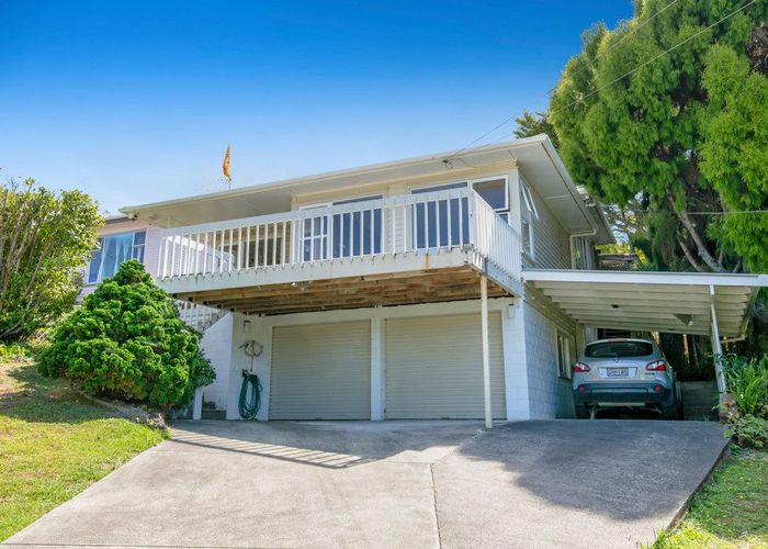  at 7 Park Road, Glenfield, Auckland