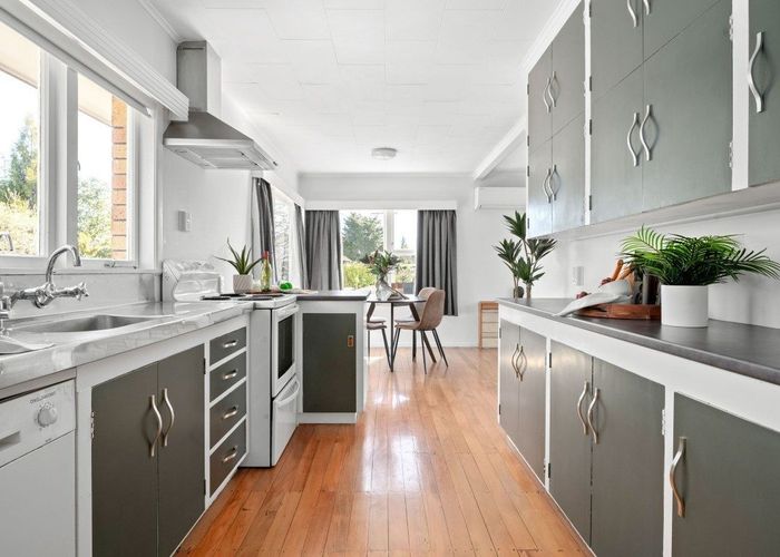  at 270 Bankwood Road, Chartwell, Hamilton