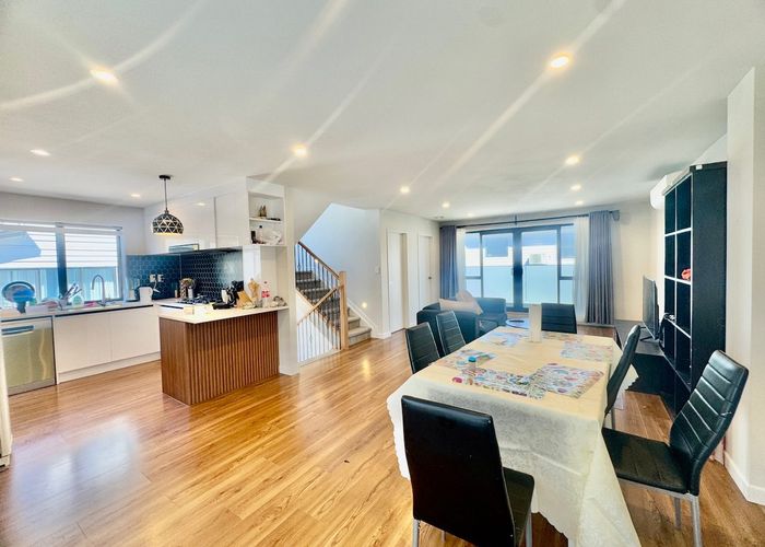  at 28 Routley Drive, Glen Eden, Auckland
