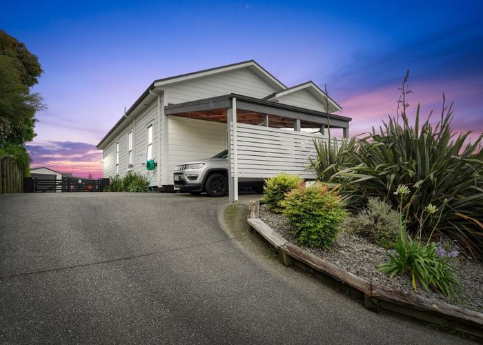  at 2 Lambert Way, Paraparaumu