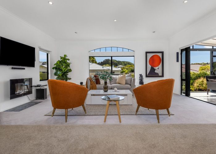  at 6 Mariners Way, Whitby, Porirua, Wellington