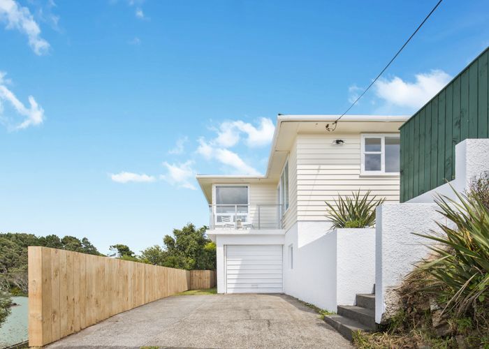  at 126 Glanmire Road, Newlands, Wellington