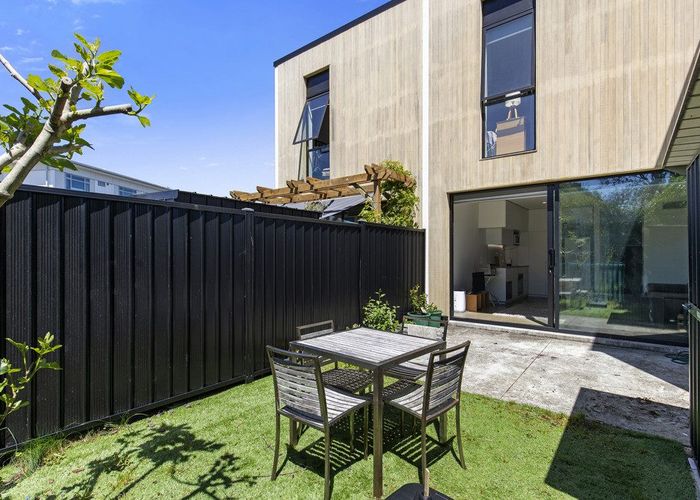  at 47 Te Ara O Paetutu, Petone, Lower Hutt, Wellington