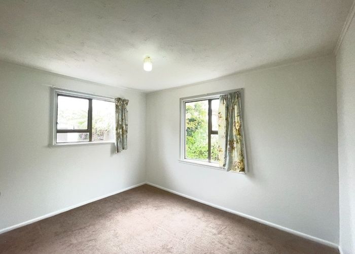  at 71 Seabrook Ave, New Lynn, Waitakere City, Auckland