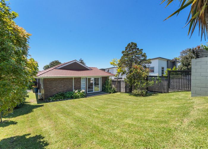  at 11/177 Onewa Road, Birkenhead, North Shore City, Auckland