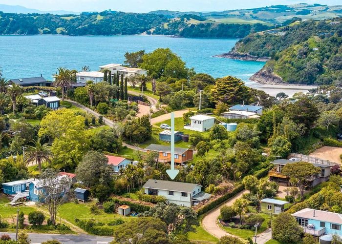  at 472A Sea View Rd, Onetangi, Waiheke Island, Auckland