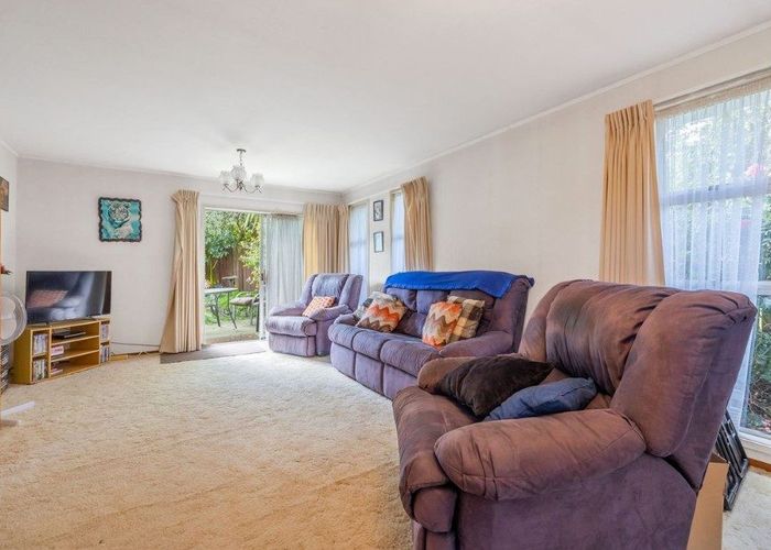  at 2 Garfield Road, Helensville, Rodney, Auckland