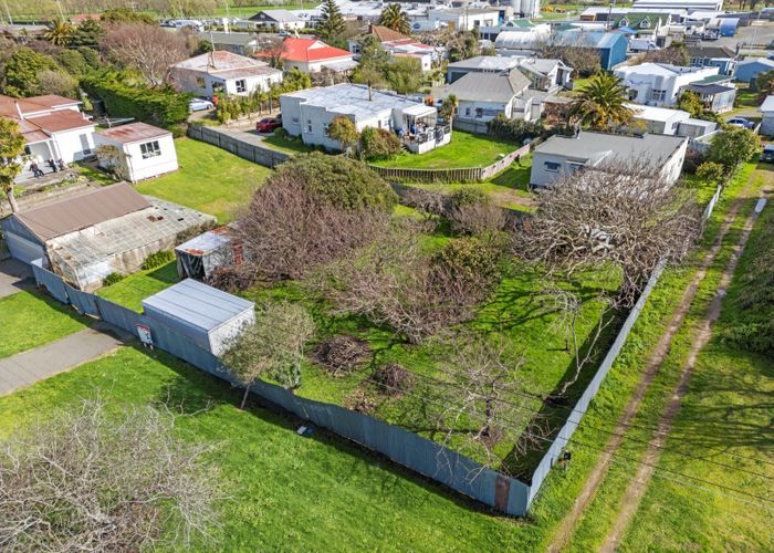  at 14 Howe Street, Foxton, Horowhenua, Manawatu / Whanganui