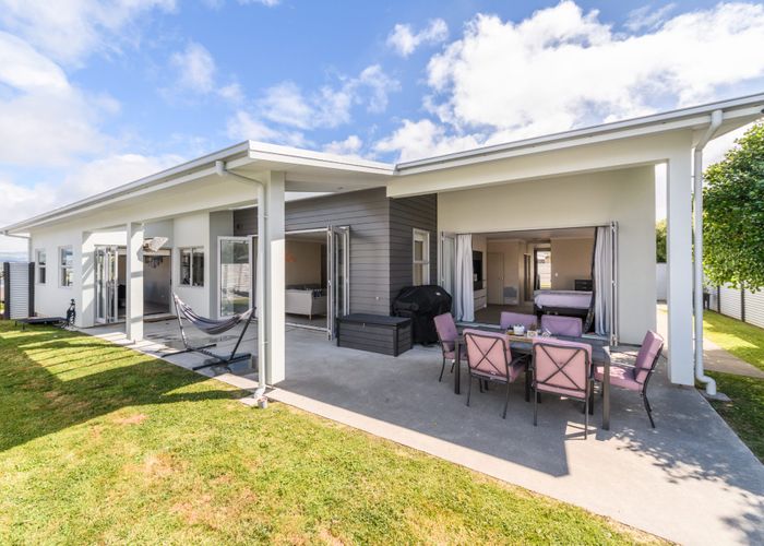  at 1 Tennyson Avenue, Kelvin Grove, Palmerston North