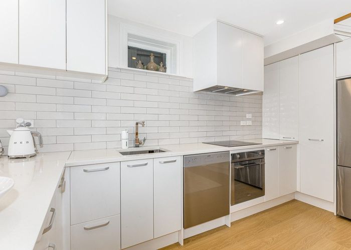  at 27 Princess Terrace, Newtown, Wellington, Wellington