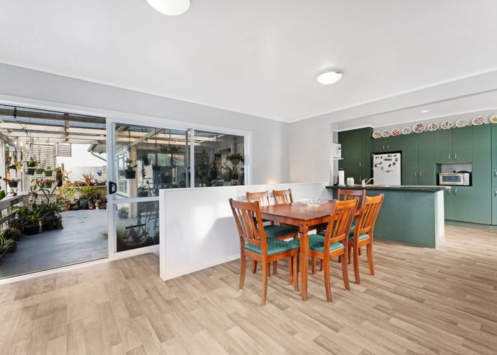  at 22 Apirana Avenue, Glen Innes, Auckland