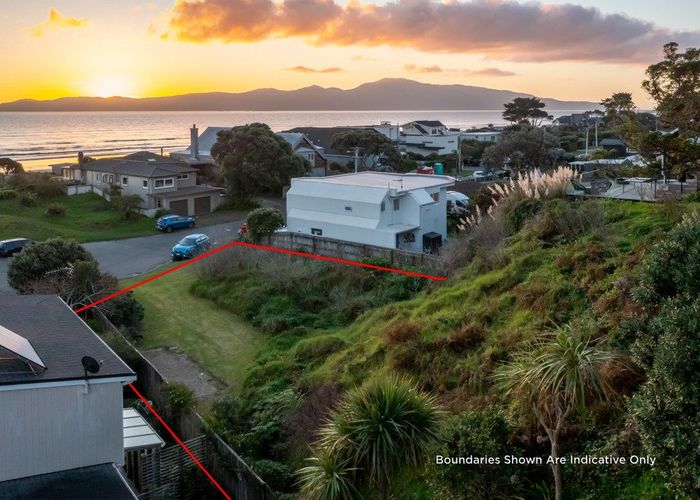  at 19 Groves Road, Raumati Beach, Kapiti Coast, Wellington