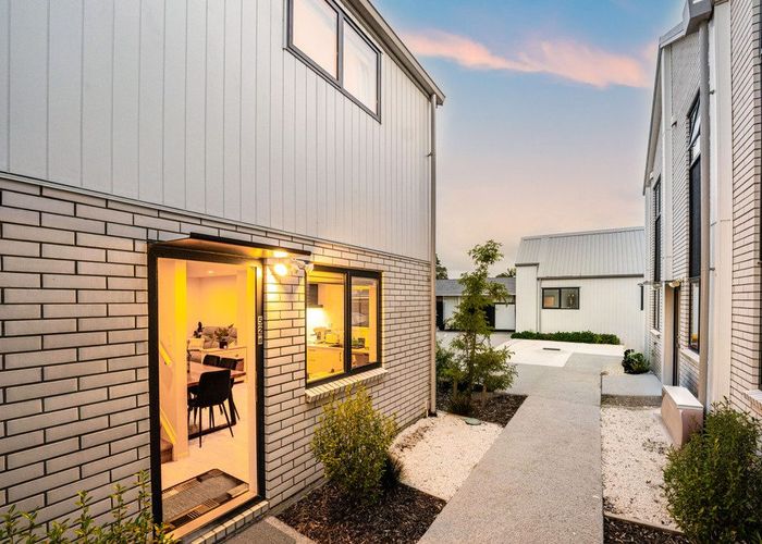 at 52B Rutland Road, Mount Wellington, Auckland City, Auckland