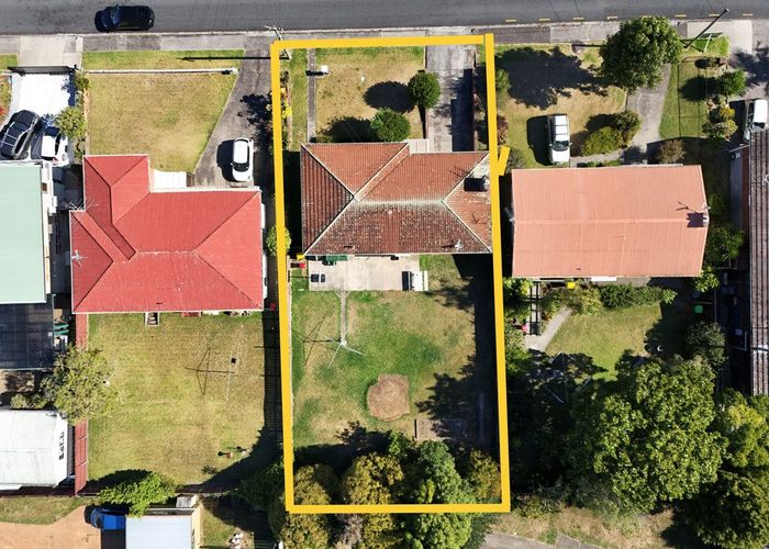  at 32 Collie Street, Hillpark, Auckland