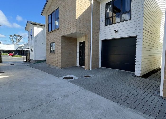  at 367c Don Buck Road, Massey, Waitakere City, Auckland