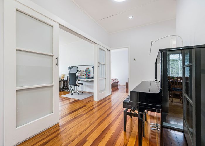  at 27 Harley Road, Takapuna, Auckland