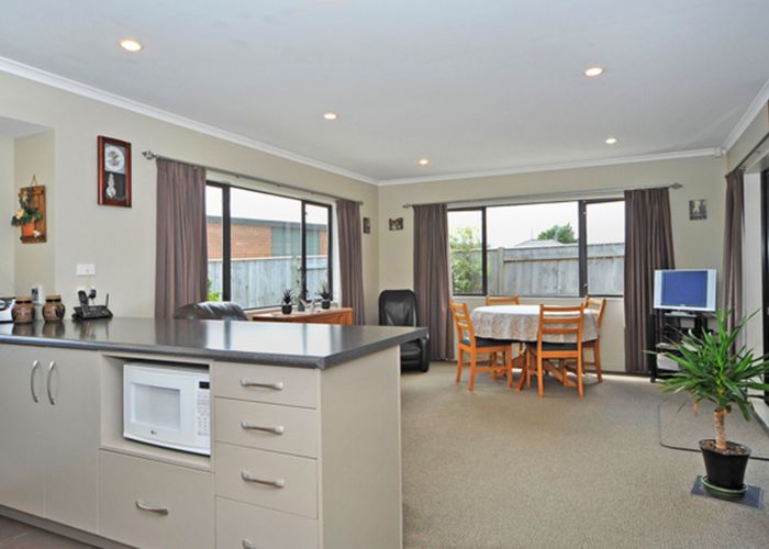  at 33 Walnut Grove, Kelvin Grove, Palmerston North