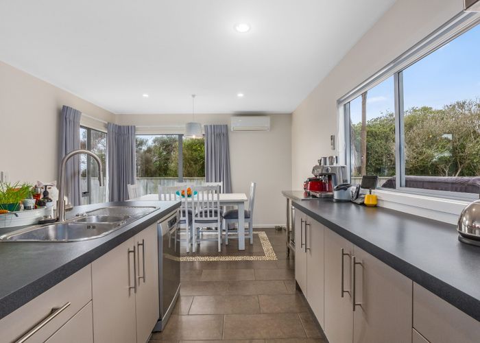  at 5 Abbey Way, Whitby, Porirua