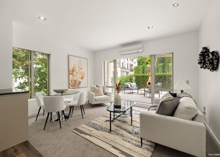  at 32F Point Ridge Avenue, Albany, North Shore City, Auckland