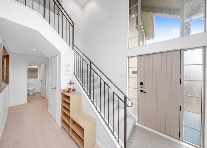  at 2 Dapple Place, Flat Bush, Manukau City, Auckland