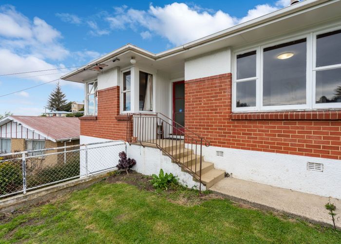  at 36 Glen Road, Mornington, Dunedin