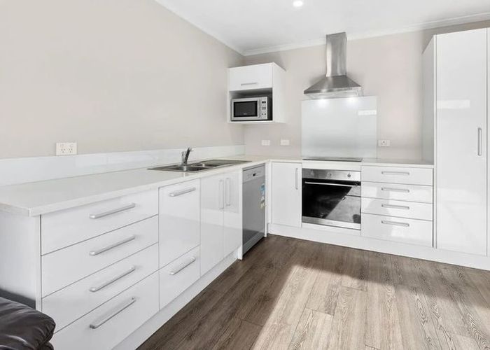  at 2/61 Fifth Avenue, Enderley, Hamilton, Waikato