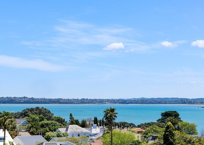  at 8/29 Sentinel Road, Herne Bay, Auckland City, Auckland
