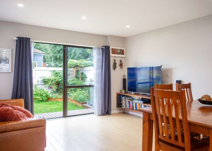  at 2/96 Poulson Street, Addington, Christchurch