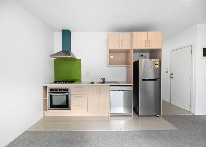  at 2/41 York Street, Hamilton East, Hamilton, Waikato