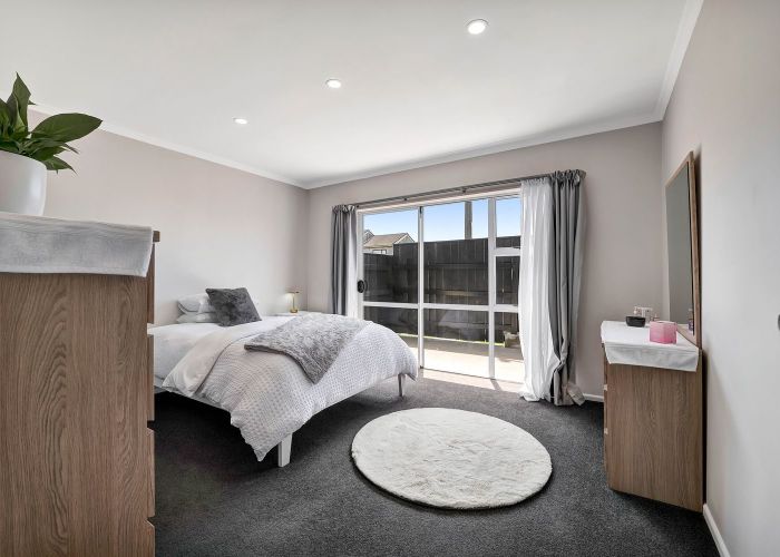  at 1/220 Coronation Avenue, Welbourn, New Plymouth, Taranaki