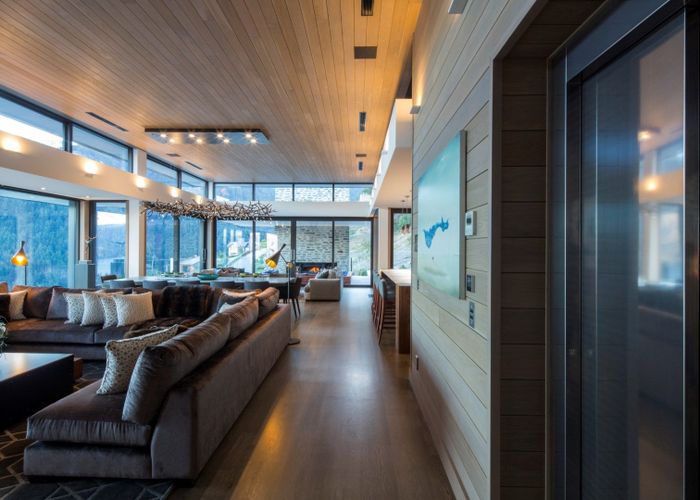  at 10 Pinnacle Place, Queenstown, Queenstown