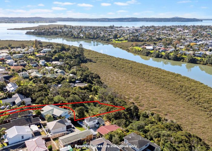  at 143C  Colwill Road, Massey, Waitakere City, Auckland