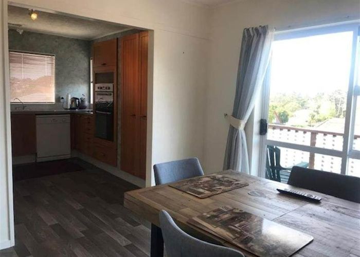  at 27 Petrel Place, Royal Heights, Waitakere City, Auckland