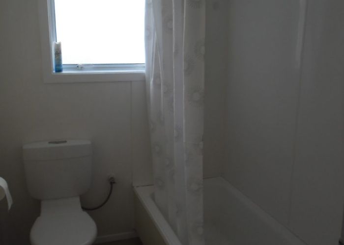  at 1115b Fergusson Drive, Maoribank, Upper Hutt, Wellington