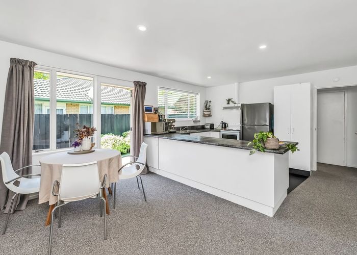  at 3/11 Grove Road, Addington, Christchurch