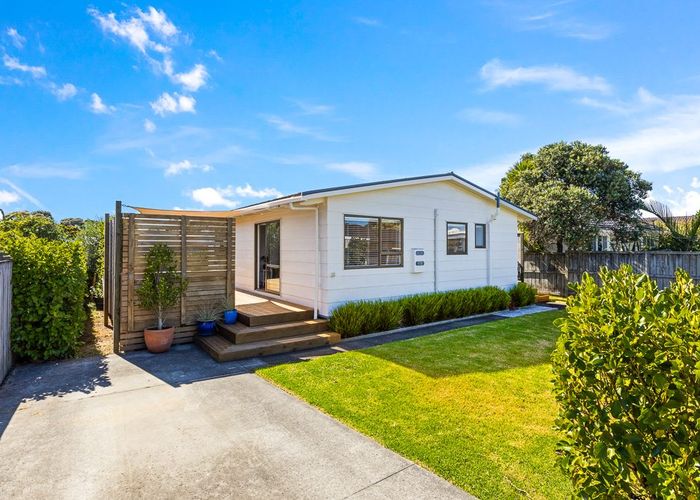  at 3A Hikurangi Street, Te Atatu Peninsula, Auckland