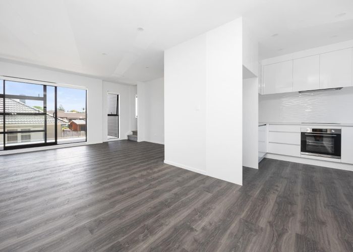  at 3/3153 Great North Rd, New Lynn, Waitakere City, Auckland