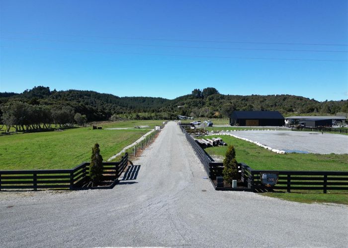  at 249 Coulson Road, Paroa, Grey, West Coast