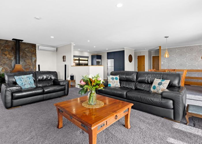  at 58 Churchill Drive, Taradale, Napier