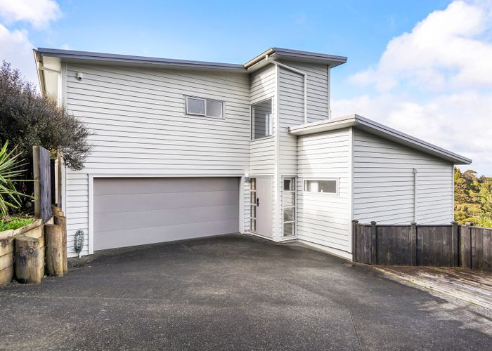  at 1100 Scenic Drive North, Swanson, Auckland