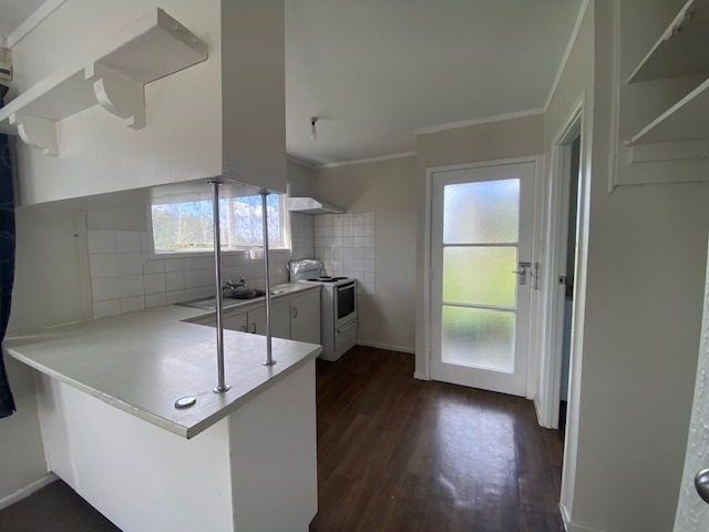 at 2/27 Mataroa Road, Mount Wellington, Auckland