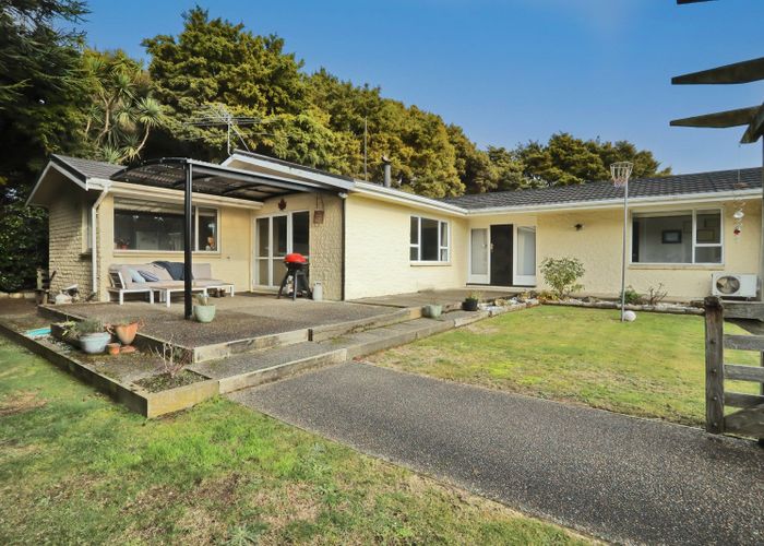  at 106 Black Road, Otatara