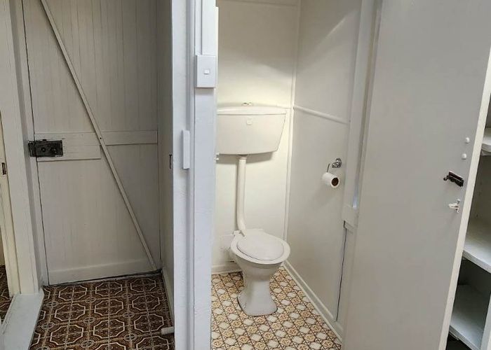  at 2/46 Salisbury Road, Birkdale, North Shore City, Auckland