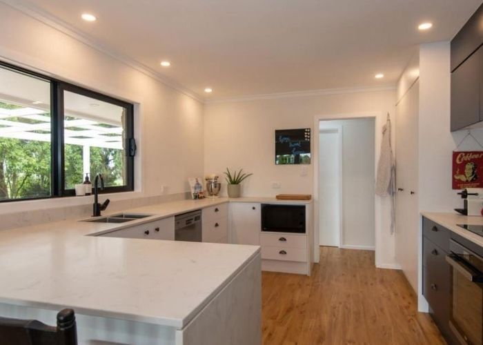 at 186 Holland Road, Puketaha