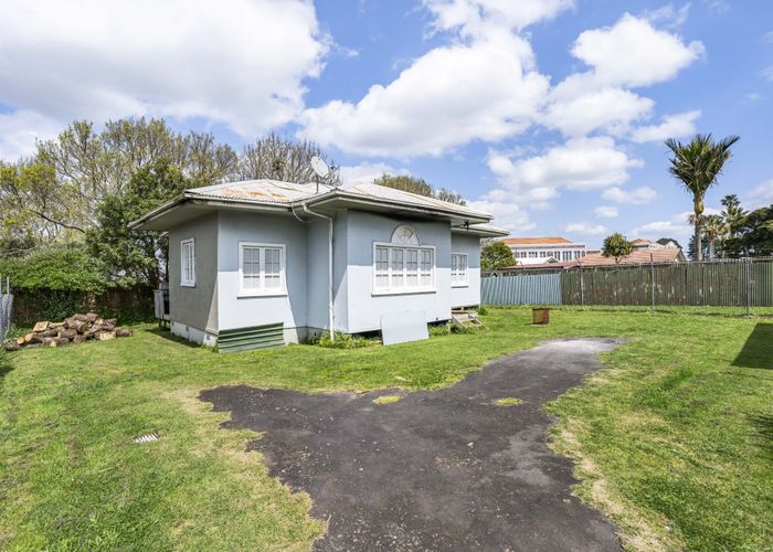  at 64 Mangere Road, Otahuhu, Auckland