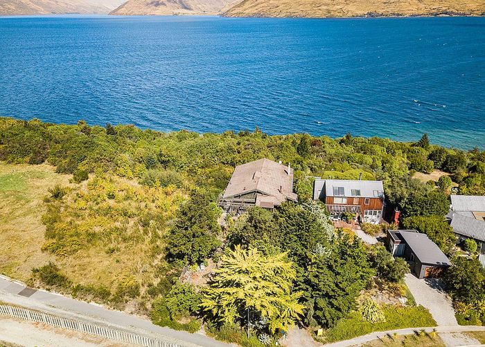  at 26 Cedar Drive, Kelvin Heights, Queenstown