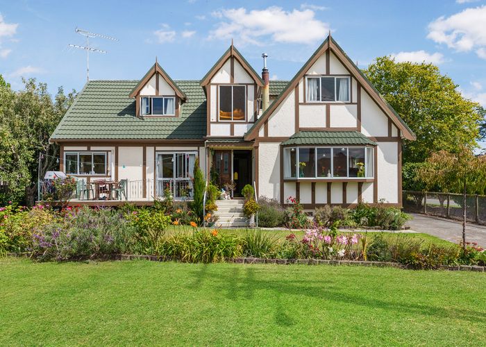  at 17 FERNDALE DRIVE, Kawakawa Bay, Auckland